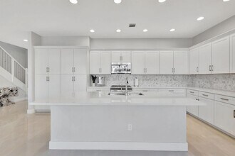 16608 Cove Rd in Westlake, FL - Building Photo - Building Photo