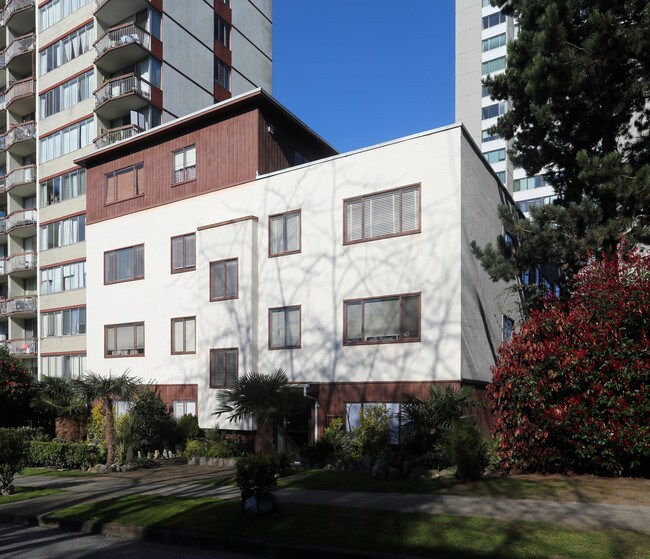 Beaumont in Vancouver, BC - Building Photo - Building Photo