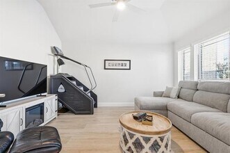 1125 Cardinal Dr in Midlothian, TX - Building Photo - Building Photo