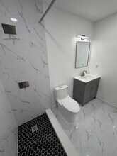 11134 SW 6th St, Unit R in Miami, FL - Building Photo - Building Photo