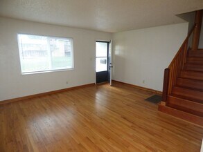 955 Fir St S, Unit 955 in Salem, OR - Building Photo - Building Photo