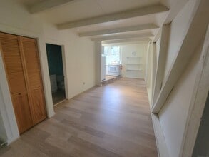 270 Cherry Brook Rd in Canton, CT - Building Photo - Building Photo