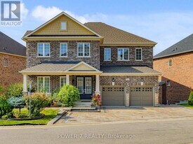 61 Match Point Ct in Aurora, ON - Building Photo