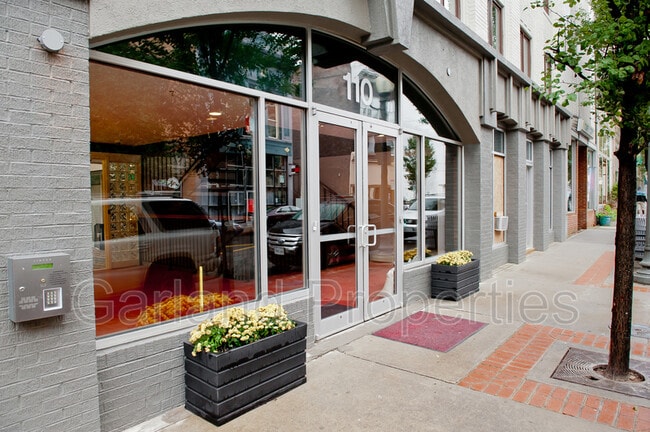 property at 110 Campbell Ave SE