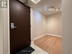 335-1335 Rathburn Rd W in Mississauga, ON - Building Photo - Building Photo