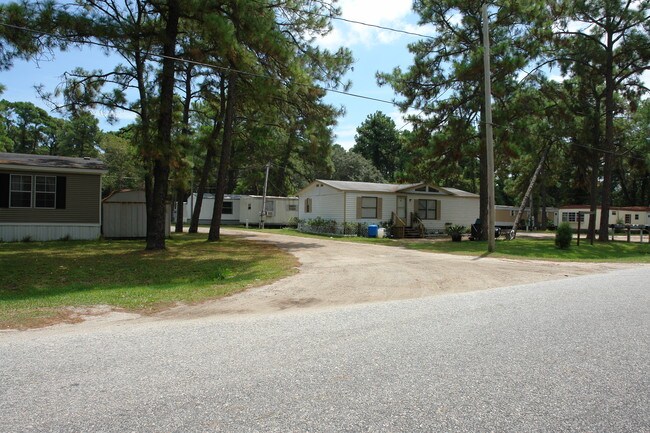 1300 S 11th St in Fernandina Beach, FL - Building Photo - Building Photo