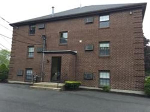 31 Townsend St in Abington, MA - Building Photo - Building Photo
