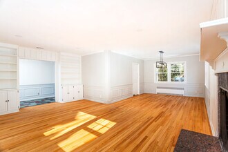 198 Valley Rd in Cos Cob, CT - Building Photo - Building Photo