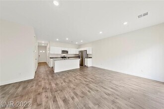 12747 Epperly St in Henderson, NV - Building Photo - Building Photo