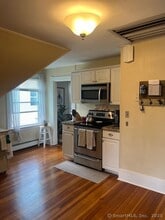 131 S Highland St in West Hartford, CT - Building Photo - Building Photo