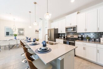 4814 Love Storey Ln in Kissimmee, FL - Building Photo - Building Photo