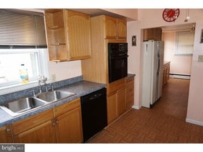 305 Monument Ave in National Park, NJ - Building Photo - Building Photo