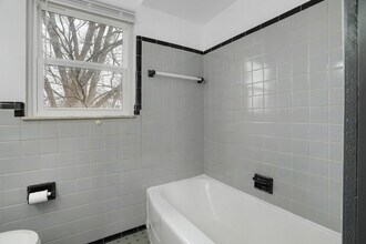 18492 Greenfield Rd in Detroit, MI - Building Photo - Building Photo