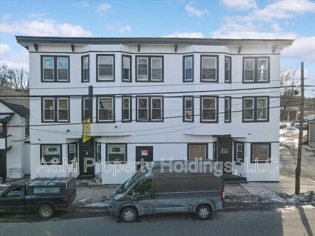 property at 143 N 9th St