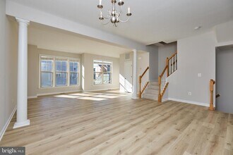 42612 Galbraith Square in Broadlands, VA - Building Photo - Building Photo