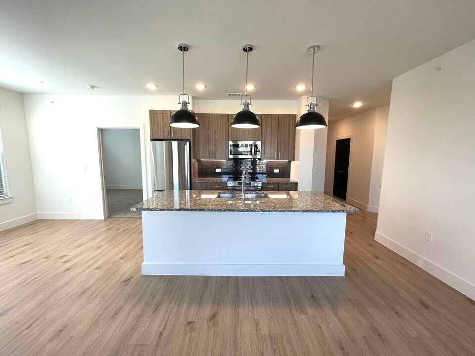 2425 Central Expy in Melissa, TX - Building Photo