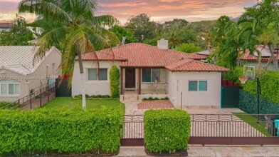 3722 Royal Palm Ave in Miami Beach, FL - Building Photo - Building Photo