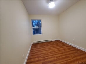 18 Wood Ave in Monticello, NY - Building Photo - Building Photo