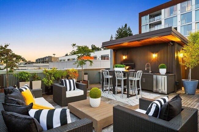 1707 D Dexter Ave N in Seattle, WA - Building Photo - Building Photo
