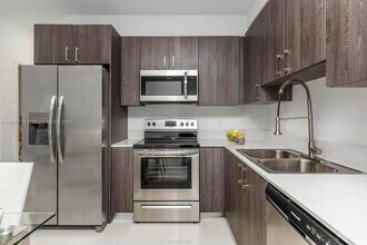 25850 SW 140th Ct in Homestead, FL - Foto de edificio - Building Photo