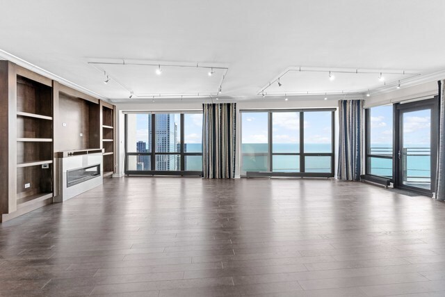 130 N Garland Ct, Unit 5303 in Chicago, IL - Building Photo