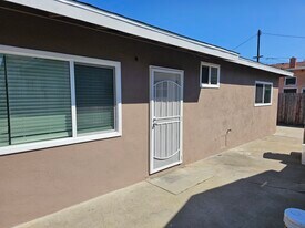 14626 S Budlong Ave, Unit B in Gardena, CA - Building Photo