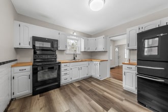 2329 Brown Rd in Overland, MO - Building Photo - Building Photo