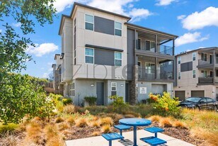 Unit in Hayward, CA - Building Photo