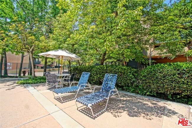 property at 4589 Via Marisol