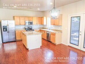 396 E Bradstock Way in San Tan Valley, AZ - Foto de edificio - Building Photo