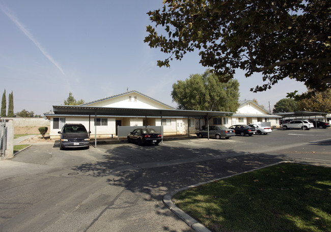 Foothill Vista Apartments in Bakersfield, CA - Foto de edificio - Building Photo