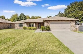 5424 Maverick Ln in Gulf Breeze, FL - Building Photo - Building Photo