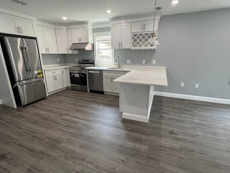 346 Cherry St in Newton, MA - Building Photo
