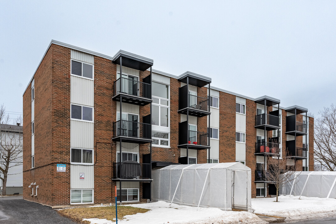 4016 Du Confluent St in Lévis, QC - Building Photo