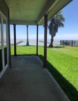 8026 Ocean Dr in Beach City, TX - Building Photo