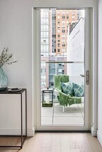 635 W 42nd St, Unit 8-32 in New York, NY - Foto de edificio - Building Photo