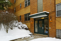 Pelletrea Apartments in Pittsburgh, PA - Building Photo - Building Photo