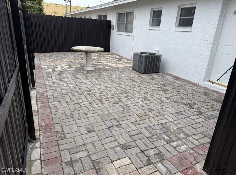 3417 SE 15th Pl in Cape Coral, FL - Building Photo