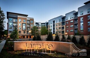 345 Sharon Twp Ln, Unit C4 in Charlotte, NC - Building Photo