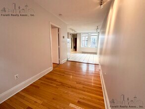 99 Prince St, Unit 7 in Boston, MA - Foto de edificio - Building Photo
