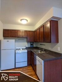 510 W Briar Pl, Unit 1 in Chicago, IL - Foto de edificio - Building Photo