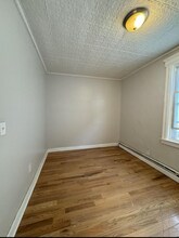164 W Bigelow St-Unit -164 w Bigelow st apt 3 Newark NJ 07108 in Newark, NJ - Building Photo - Building Photo