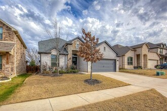 10320 Linger Ln in Fort Worth, TX - Building Photo - Building Photo