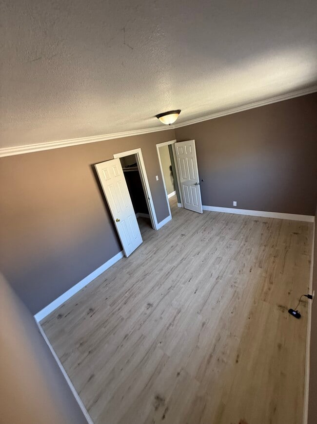1250 E 87th St in Los Angeles, CA - Building Photo - Building Photo