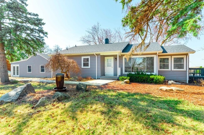 property at 7706 N Ann Arbor St