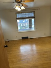 1006 Garfield St in Tarentum, PA - Building Photo - Building Photo