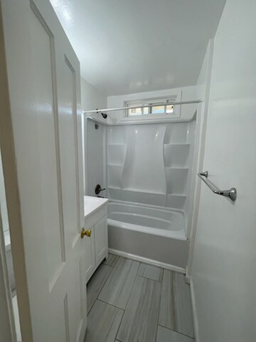 11123 S Freeman Ave in Lennox, CA - Building Photo - Building Photo