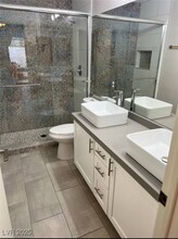 1829 Vista Pointe Ave in Henderson, NV - Building Photo - Building Photo