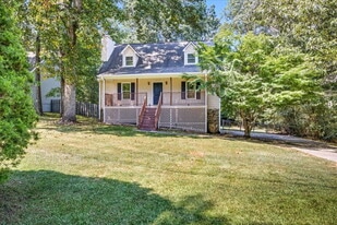 4201 Autumn Lake Dr in Buford, GA - Building Photo