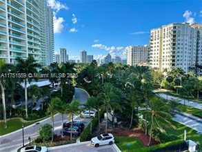 20185 E Country Club Dr, Unit # 505 in Miami, FL - Building Photo - Building Photo